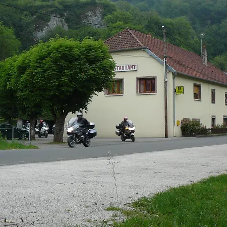 L'auberge Des 3 Ponts Szálloda